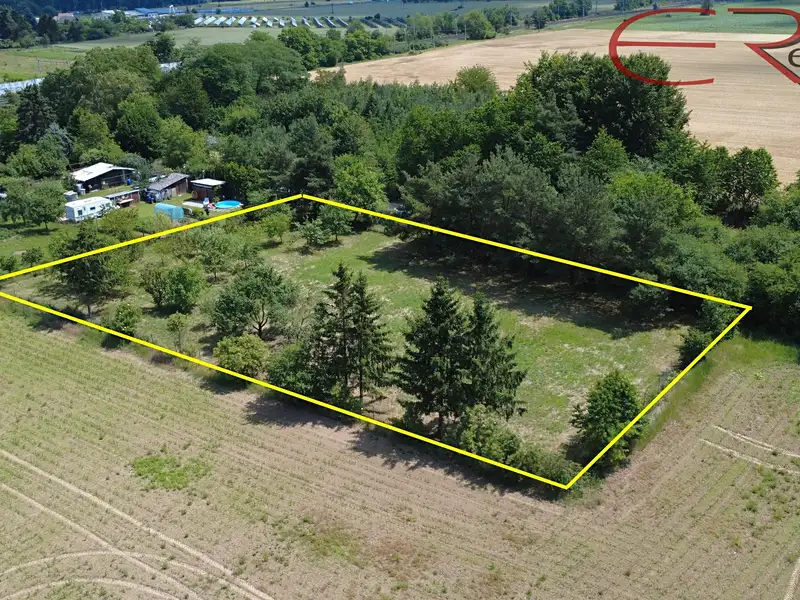 Prodej zahrady 2335 m², Horní Počaply – náhled fotky 1