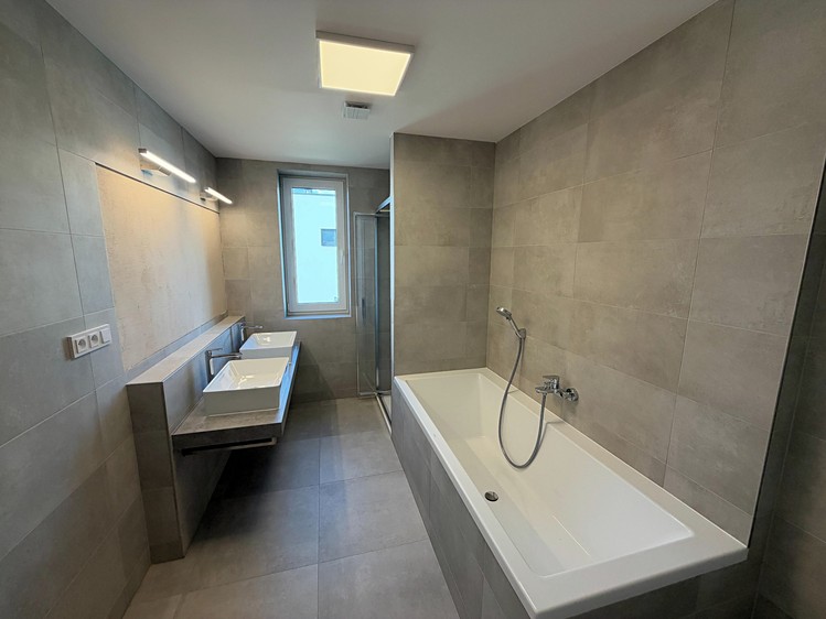 Pronájem domu, 161 m² (22 z 28)
