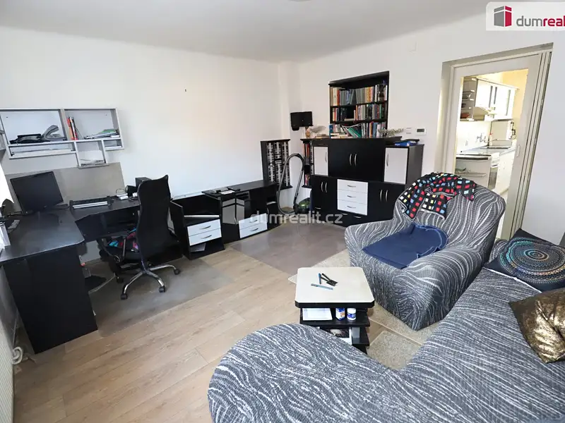 Prodej bytu 2+1 67 m², Dobřany – náhled fotky 2