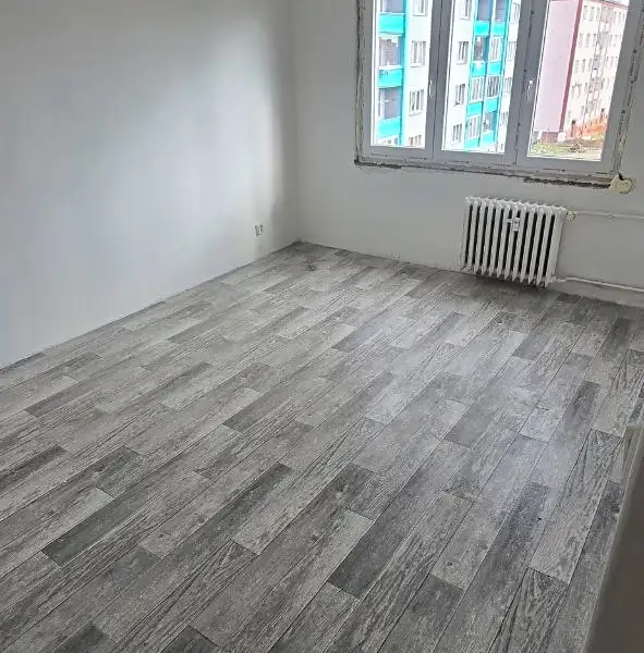 Pronájem bytu 2+1 57 m², Cheb – náhled fotky 1