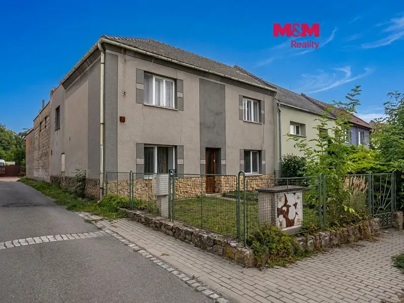 Prodej rodinného domu 200 m², pozemek 1595 m², Bystročice – náhled fotky 1