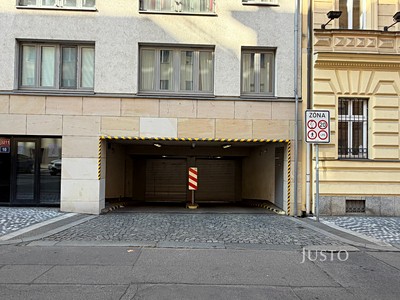 Pronájem nemovitosti, 25 m² (2 z 8)
