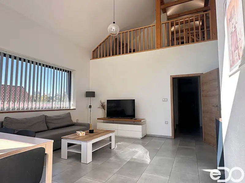Pronájem rodinného domu 156 m², pozemek 1091 m², Těchobuz – náhled fotky 2