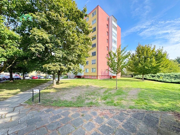 Pronájem bytu 2+kk, 36 m² (31 z 43)