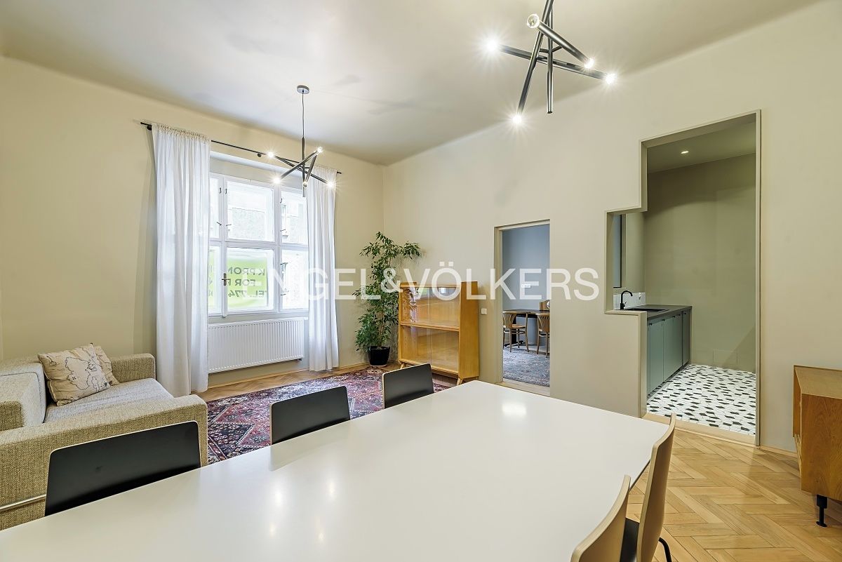 Pronájem bytu 3+kk 76 m², Praha – fotka 1 z 3