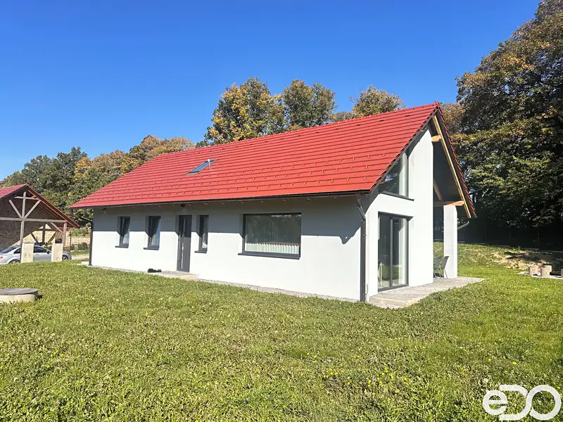 Pronájem rodinného domu 156 m², pozemek 1091 m², Těchobuz – náhled fotky 1