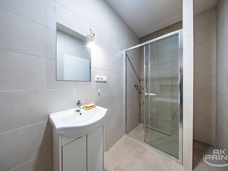 Prodej domu, 300 m² (16 z 22)