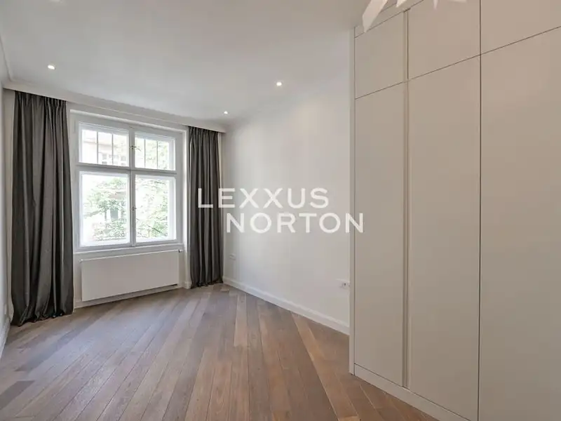 Pronájem bytu 2+kk 54 m², Praha – náhled fotky 3