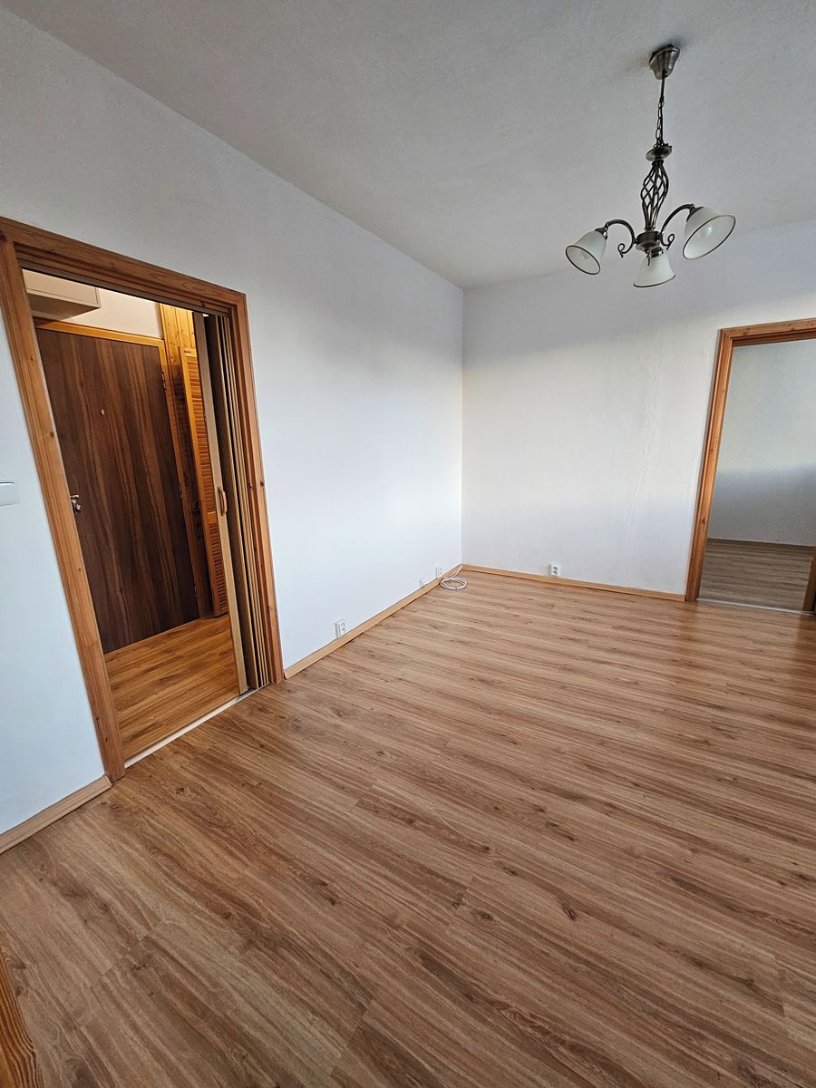 Pronájem bytu 2+1 43 m² – fotografie 5
