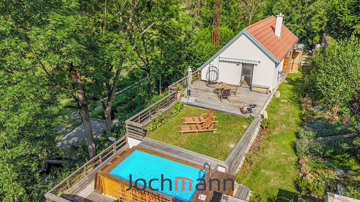Prodej rodinného domu 117 m², pozemek 287 m², Křemže – fotka 1 z 3