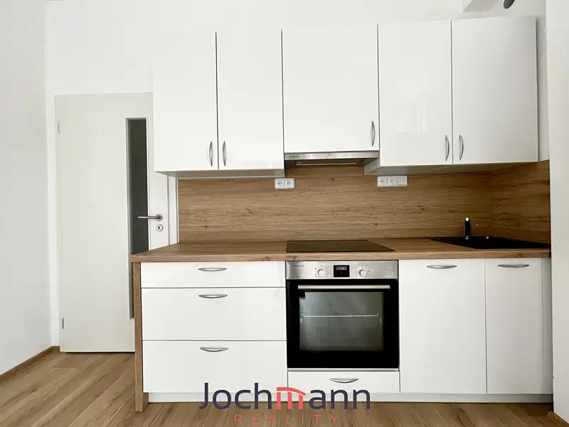Pronájem bytu 2+kk 48 m², Hluboká nad Vltavou – náhled fotky 3