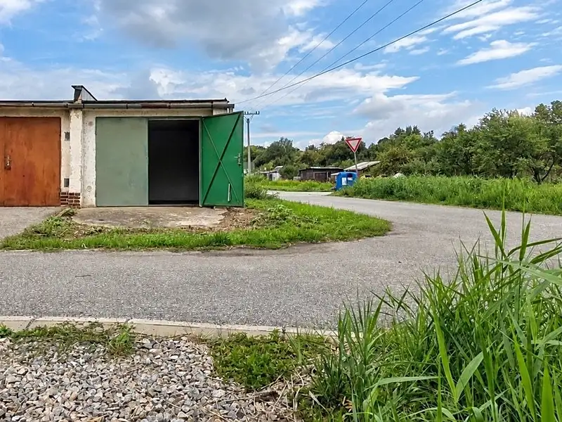 Prodej garáže 18 m², Břeclav – náhled fotky 1