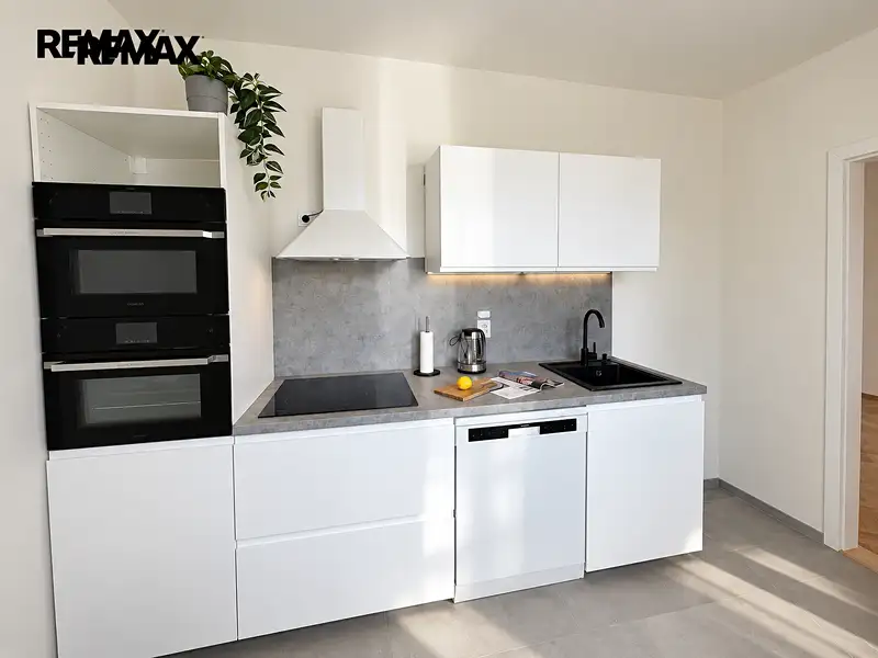 Prodej bytu 3+1 61 m², Teplice – náhled fotky 2
