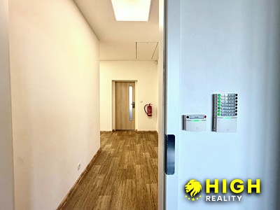 Комерційне приміщення в оренду, 28 м² (3 з 10)