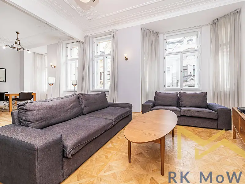 Pronájem bytu 4+kk 146 m², Praha – náhled fotky 1