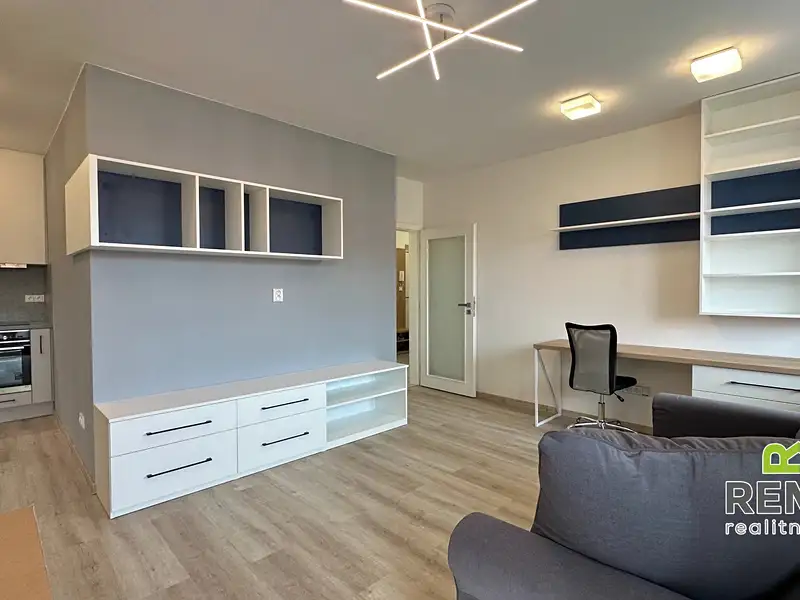Pronájem bytu 2+kk 57 m², Uherské Hradiště – náhled fotky 1