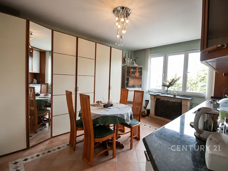 Pronájem bytu 1+1 56 m², Praha – náhled fotky 2