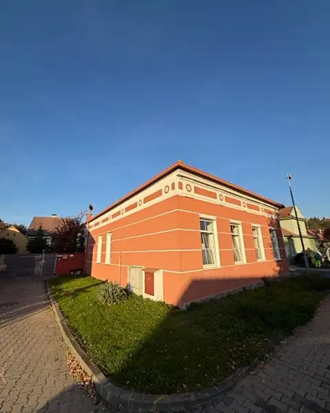 Prodej rodinného domu 291 m², pozemek 494 m², Brno – náhled fotky 1