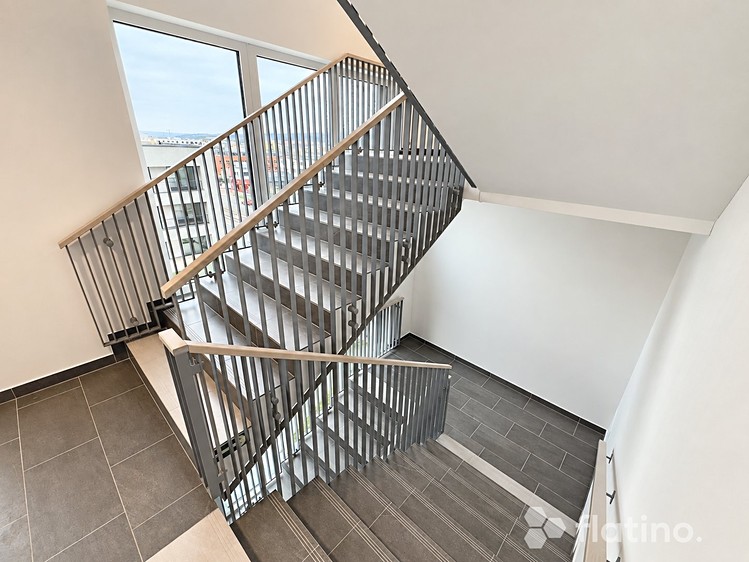 Квартира 1+kk на продаж, 35 м² (29 з 44)