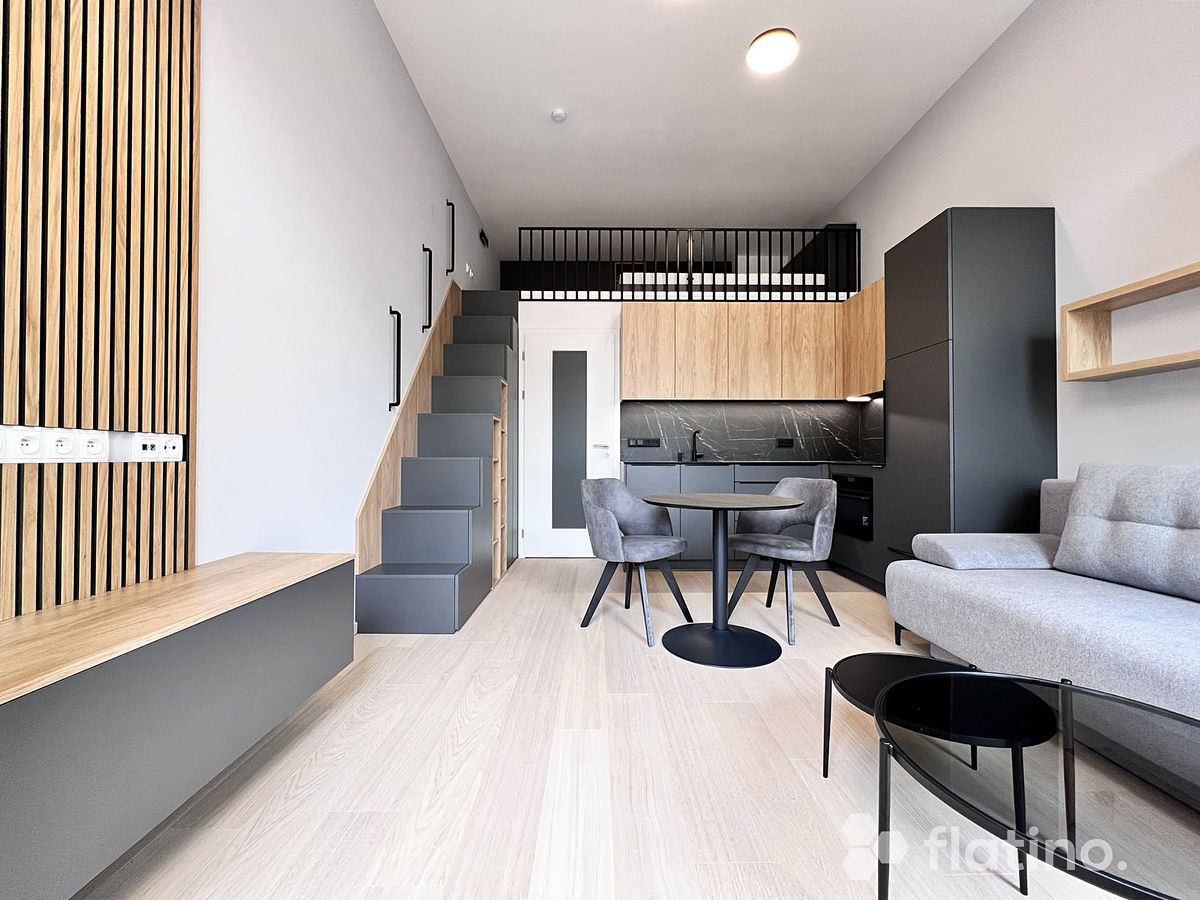 Prodej bytu 1+kk 47 m², Praha – fotka 1 z 3