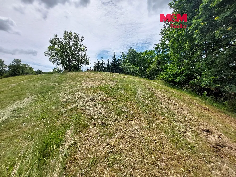 Prodej stavebního pozemku 2790 m²