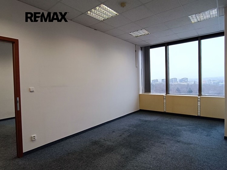 Комерційне приміщення в оренду, 46 м² (1 з 11)