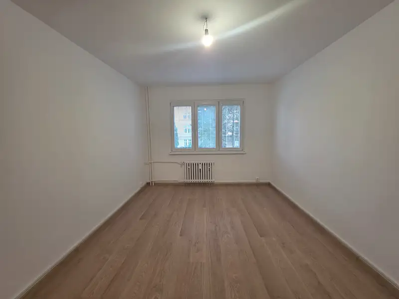 Pronájem bytu 2+1 53 m², Opava – náhled fotky 2