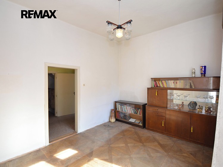 Комерційне приміщення на продаж, 90 м² (28 з 52)