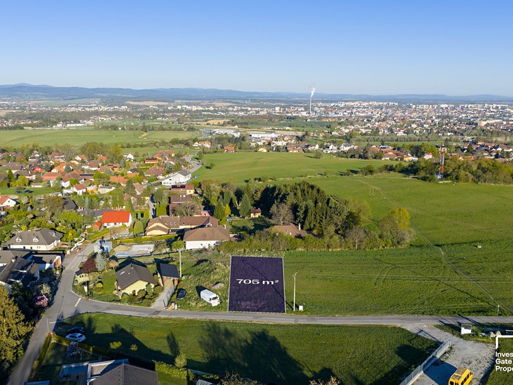 Prodej pozemku, 705 m² (1 z 7)