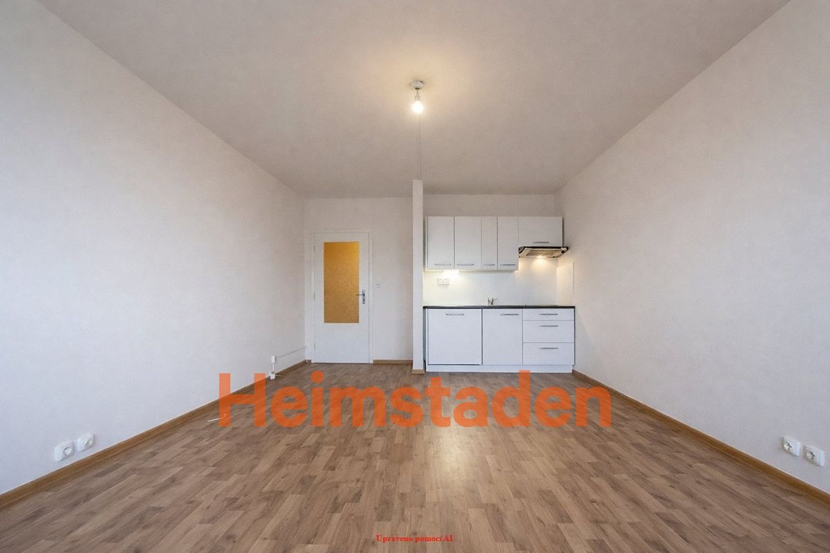 Pronájem bytu 1+kk 26 m² – fotografie 3