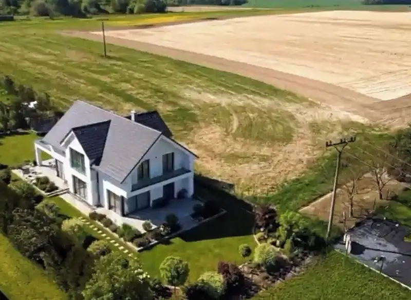 Prodej stavebního pozemku 2295 m², Oleška – náhled fotky 1