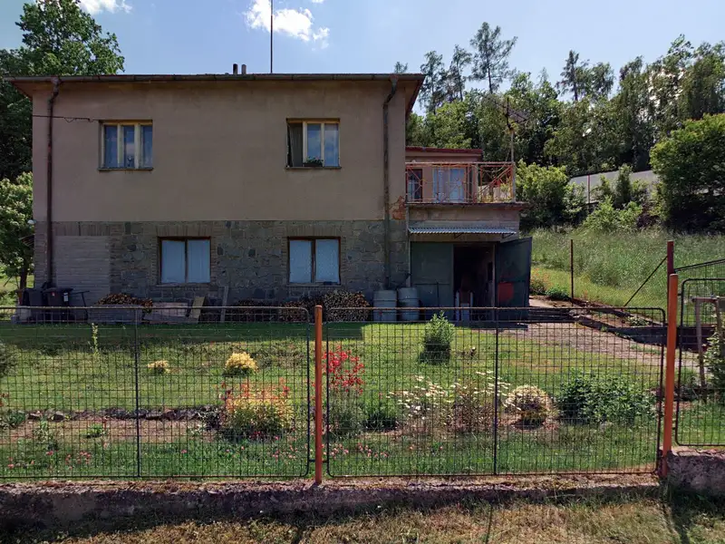 Prodej rodinného domu 140 m², pozemek 514 m², Mirošovice – náhled fotky 1