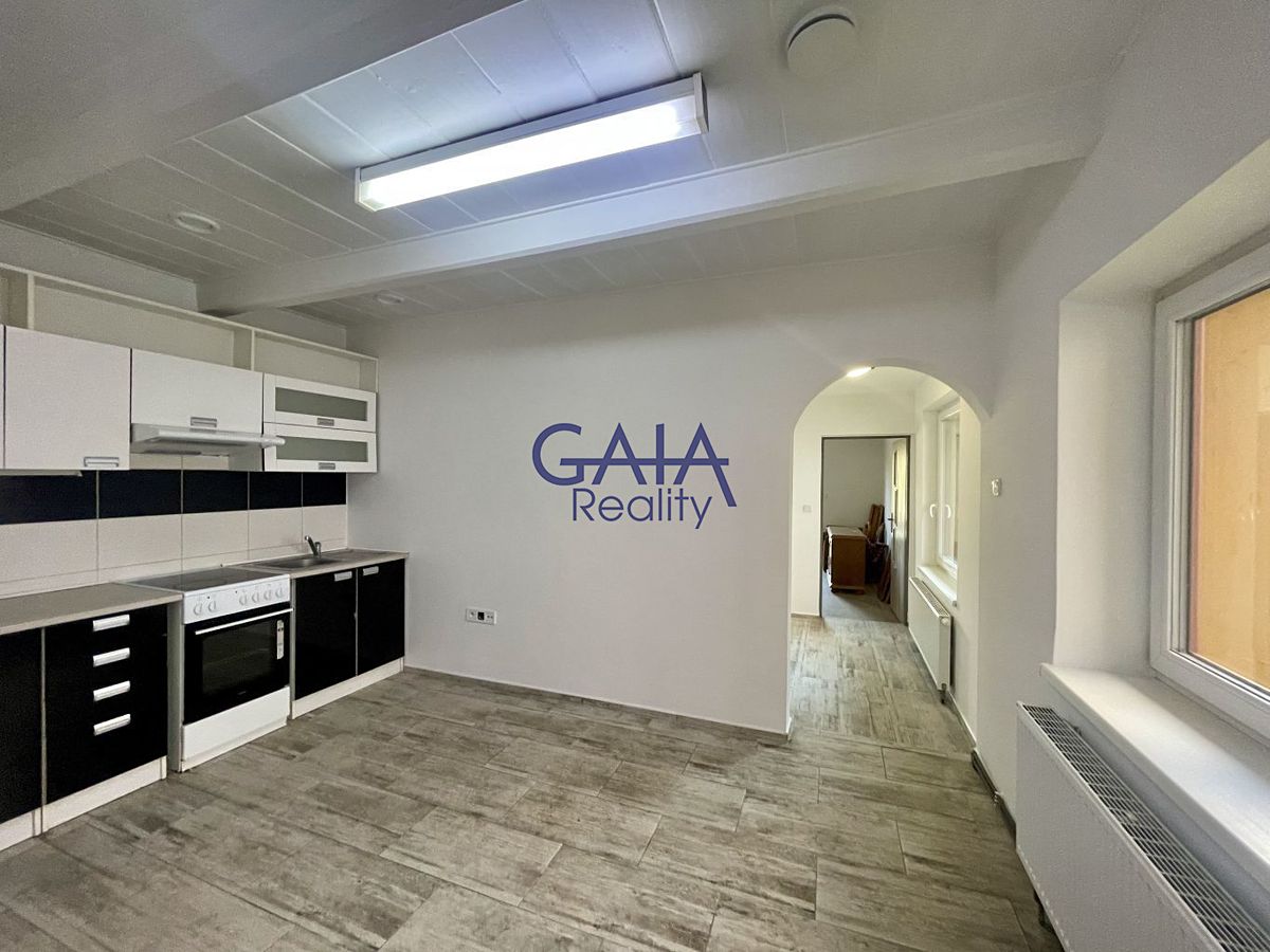 Prodej rodinného domu 72 m², pozemek 694 m² – fotografie 5