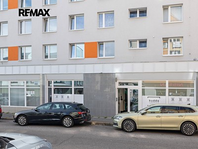 Prodej komerčního prostoru, 190 m² (3 z 23)
