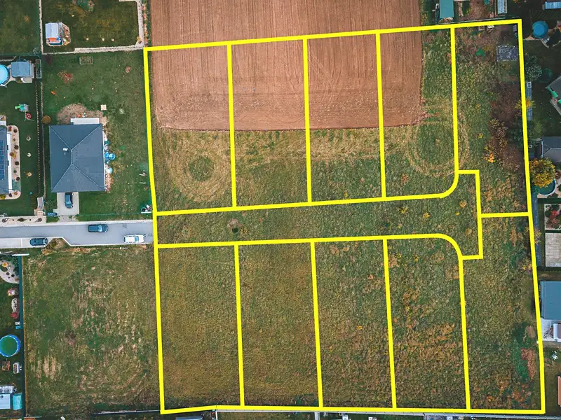 Prodej stavebního pozemku 612 m², Labské Chrčice – náhled fotky 3