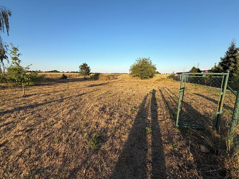 Prodej stavebního pozemku 862 m², Pardubice – náhled fotky 3