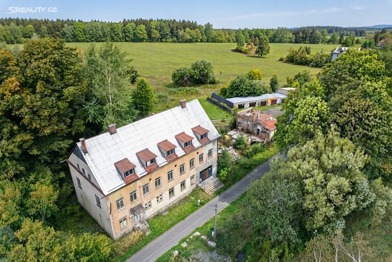 Prodej vícegeneračního domu 330 m², pozemek 1500
