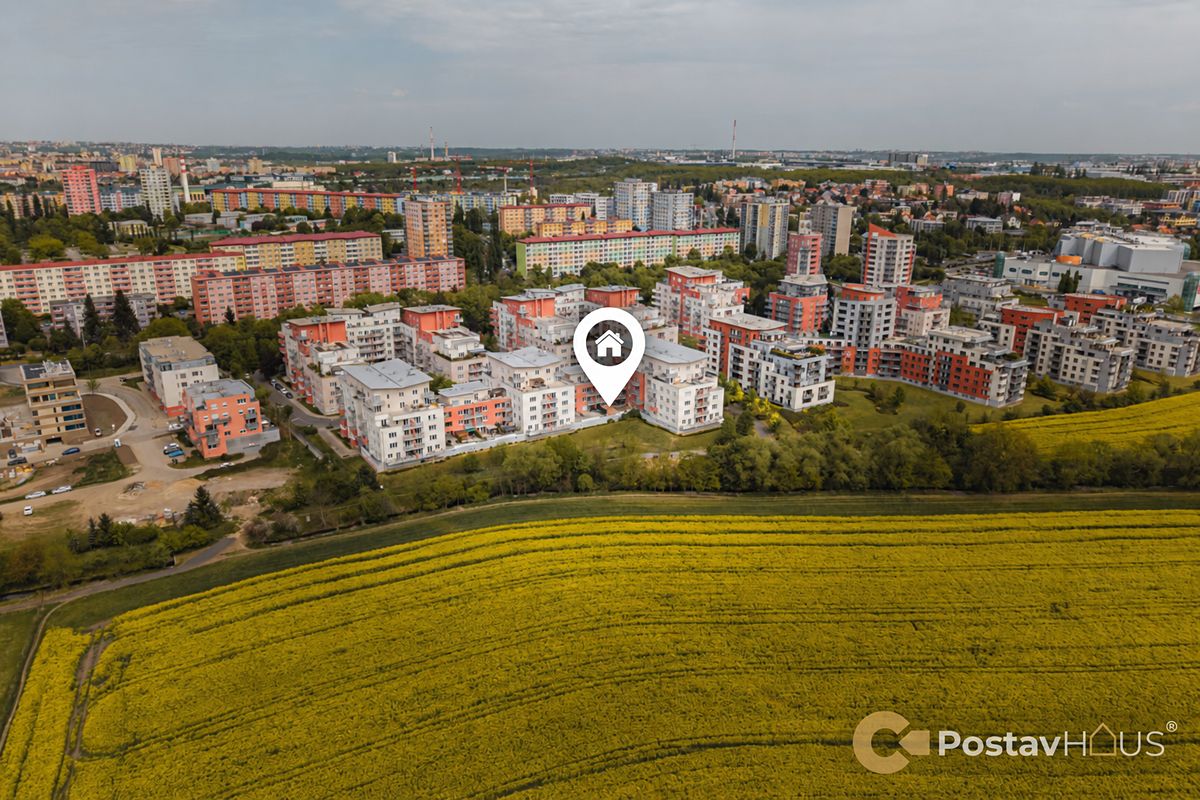 Prodej bytu 2+kk 67 m², Praha – fotka 1 z 3