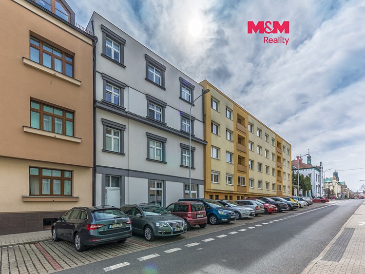 Gewerbefläche zum Kauf, 380 m² (1 von 11)