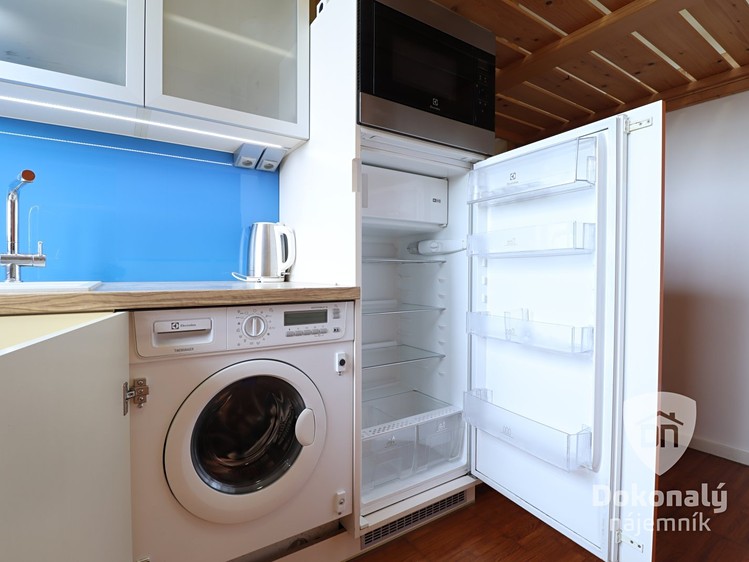 Квартира 1+kk в оренду, 16 м² (6 з 11)