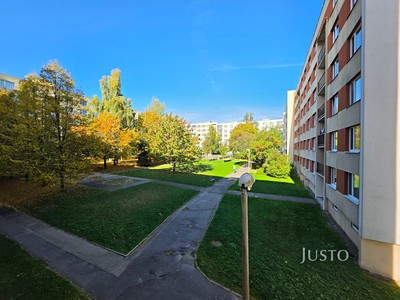 Pronájem bytu 3+1, 67 m² (2 z 12)
