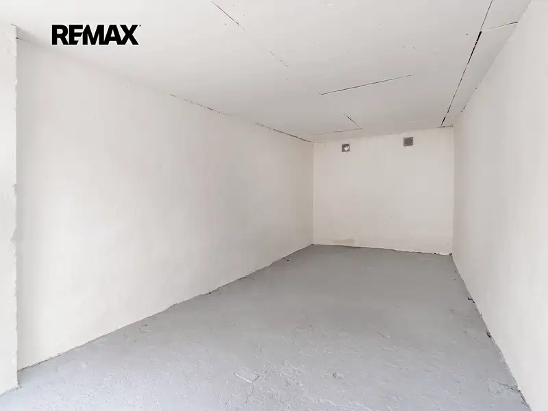Prodej garáže 18 m², Praha – náhled fotky 3