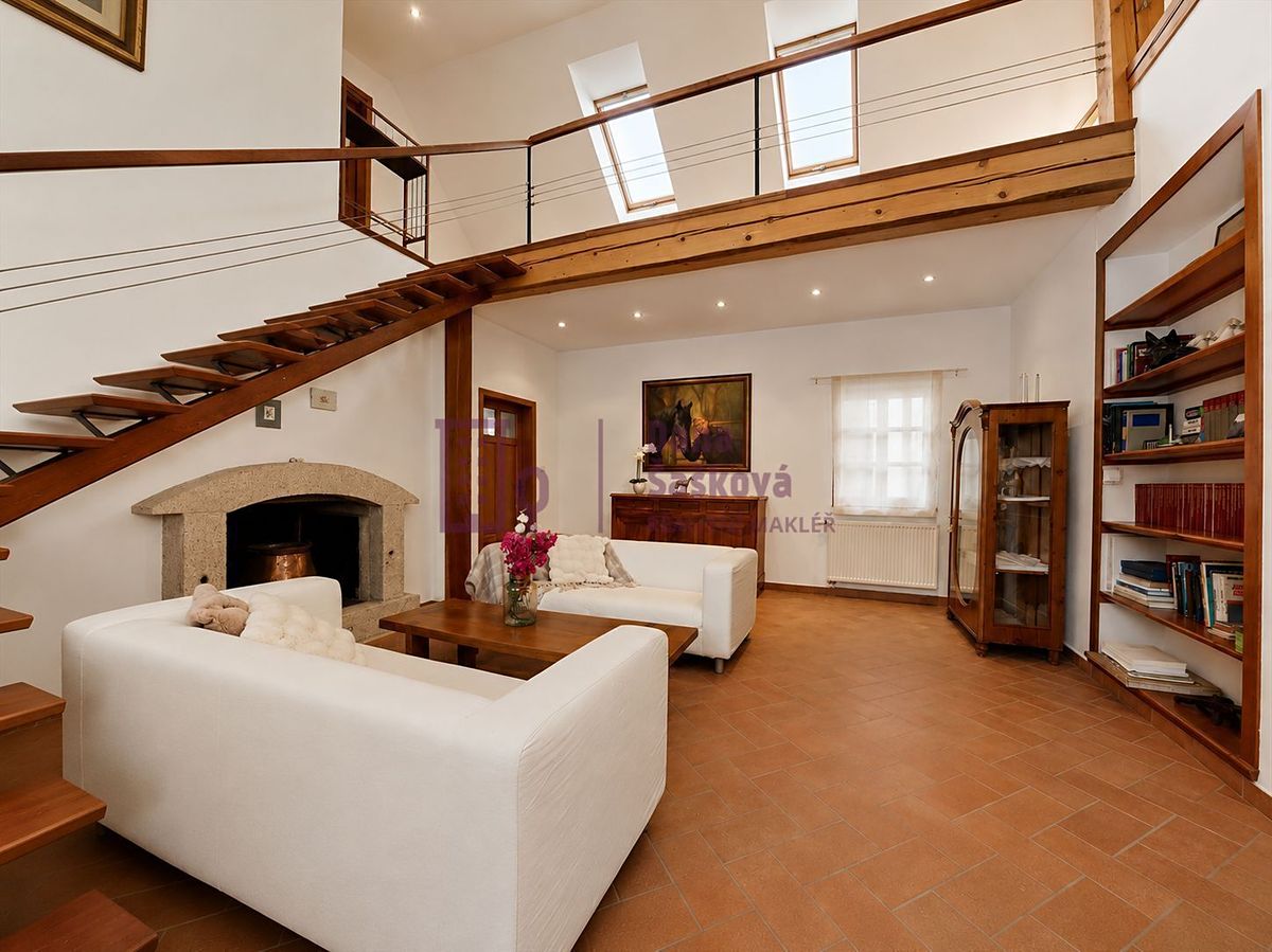 Prodej rodinného domu 566 m², pozemek 1204 m², Pluhův Žďár – fotka 1 z 3