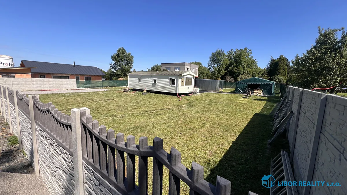 Prodej stavebního pozemku 1305 m²