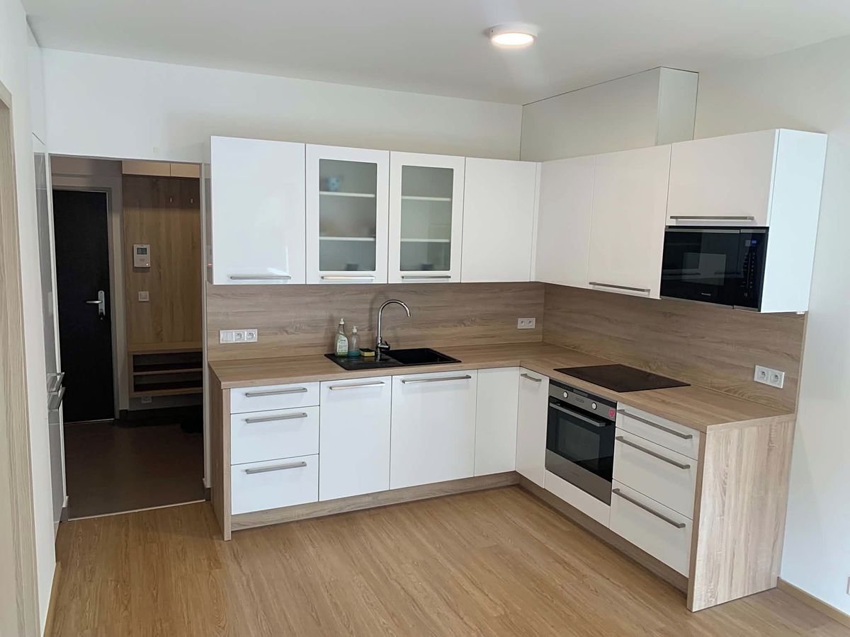 Pronájem bytu 2+kk 48 m², Praha – fotka 1 z 3