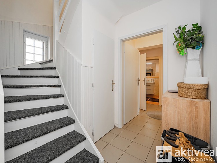 Prodej domu, 260 m² (15 z 54)