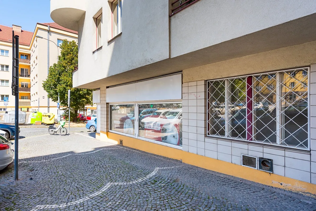 Prodej obchodního prostoru 90 m²