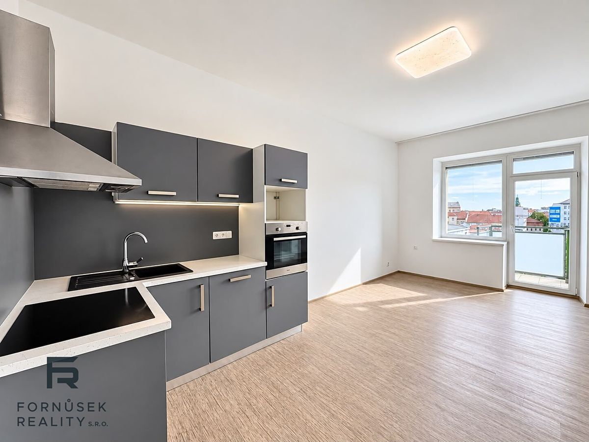 Pronájem bytu 3+kk 69 m²