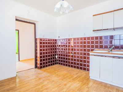 Haus zum Kauf, 130 m² (2 von 36)