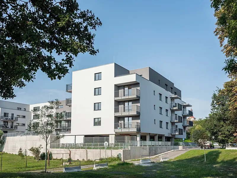 Pronájem bytu 1+kk 34 m², Lovosice – náhled fotky 1